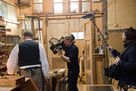 Dreharbeiten zu einem NDR-Beitrag über Restaurator Torsten Laskowski, Antikhof Drei Eichen, Bröckel