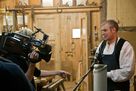 Dreharbeiten zu einem NDR-Beitrag über Restaurator Torsten Laskowski, Antikhof Drei Eichen, Bröckel